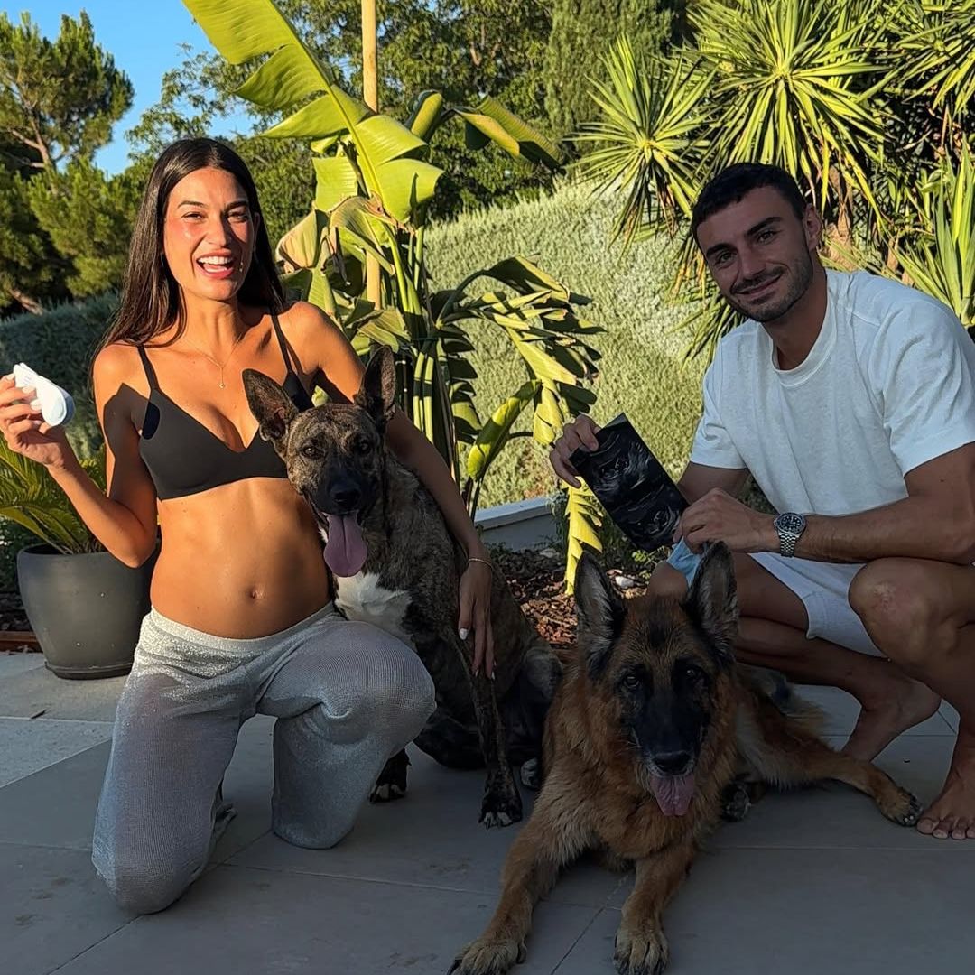 Calma, naturalidad y estilo: así es la casa de Estela Grande y Juan Iglesias en Madrid pensada para su nueva vida como padres