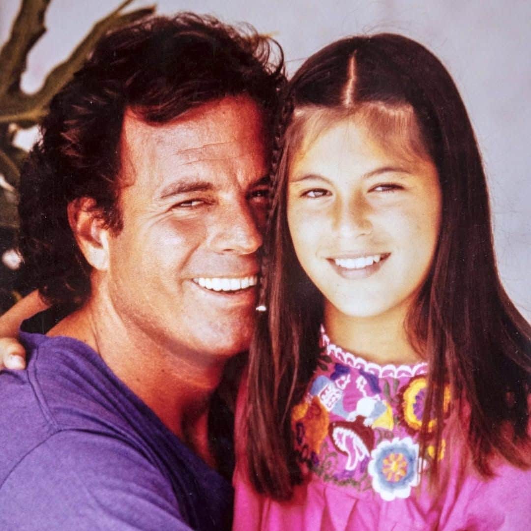 Chabeli felicita a Julio Iglesias en su 82 cumpleaños con un recuerdo de su infancia: "Te admiro muchísimo"