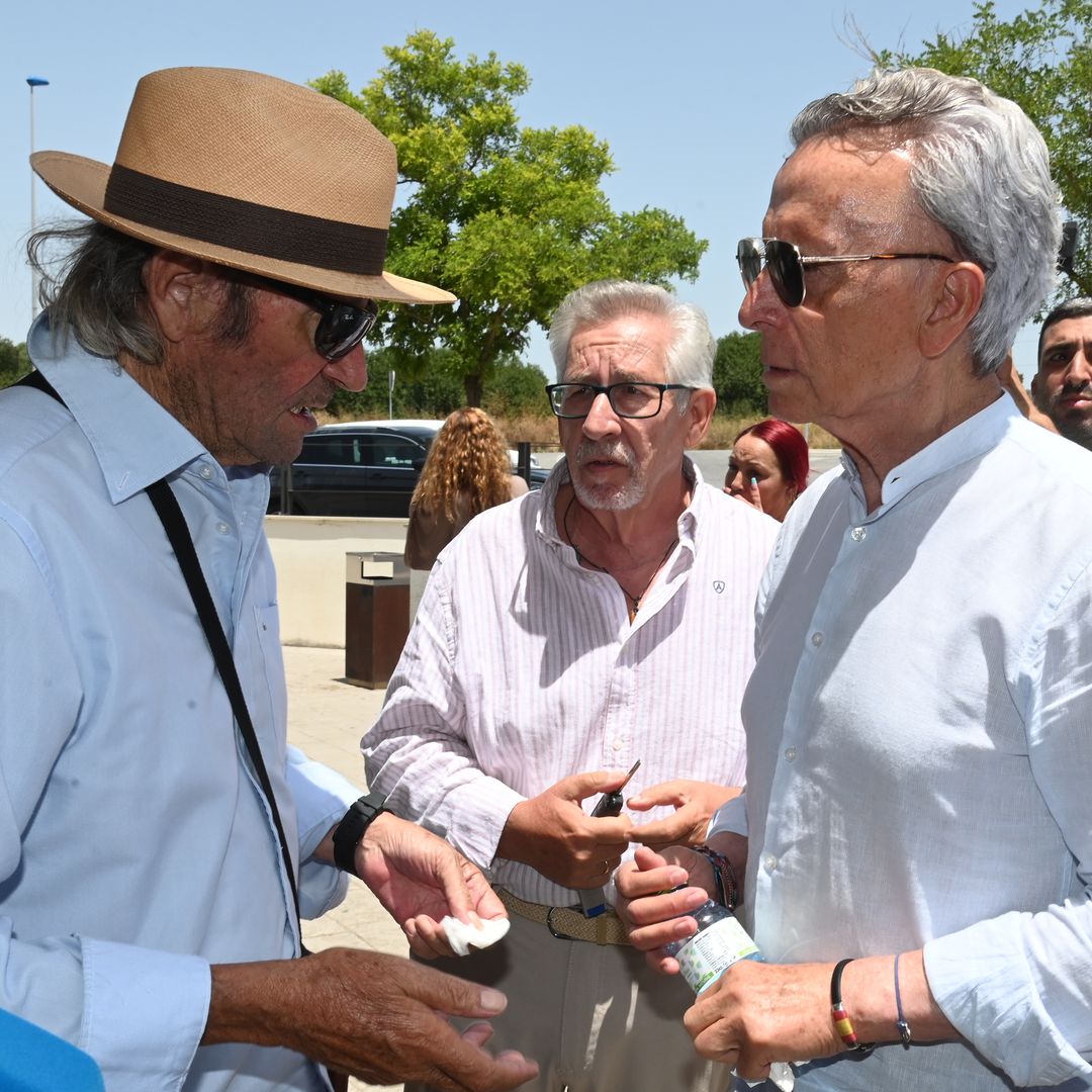 Amador Mohedano, en el tanatorio de Michu: "Yo espero que a la niña se la lleve Ortega"