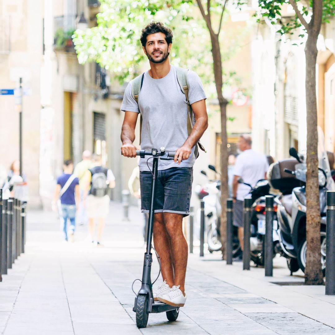 El BOE pone fecha al seguro obligatorio para patinetes y bicicletas eléctricas en España