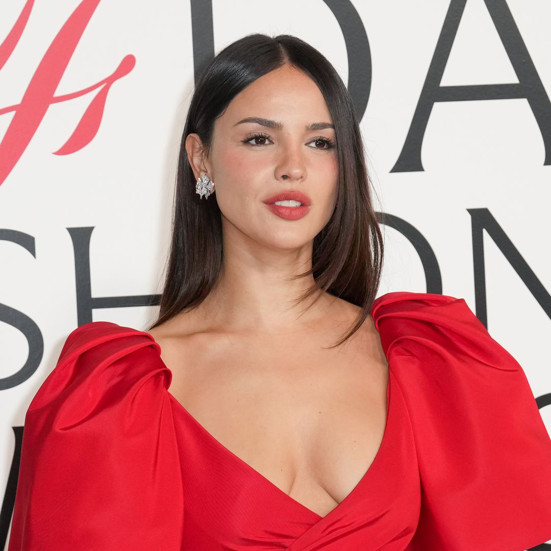 La amistad entre Eiza González y Dove Cameron se robó los reflectores en los Premios CFDA 2025