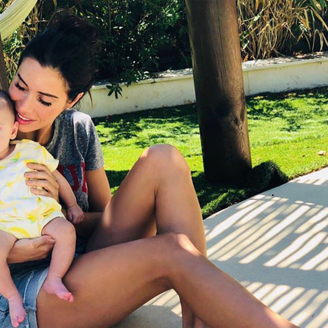 Pilar Rubio, la mejor profesora de matronatación del pequeño Alejandro