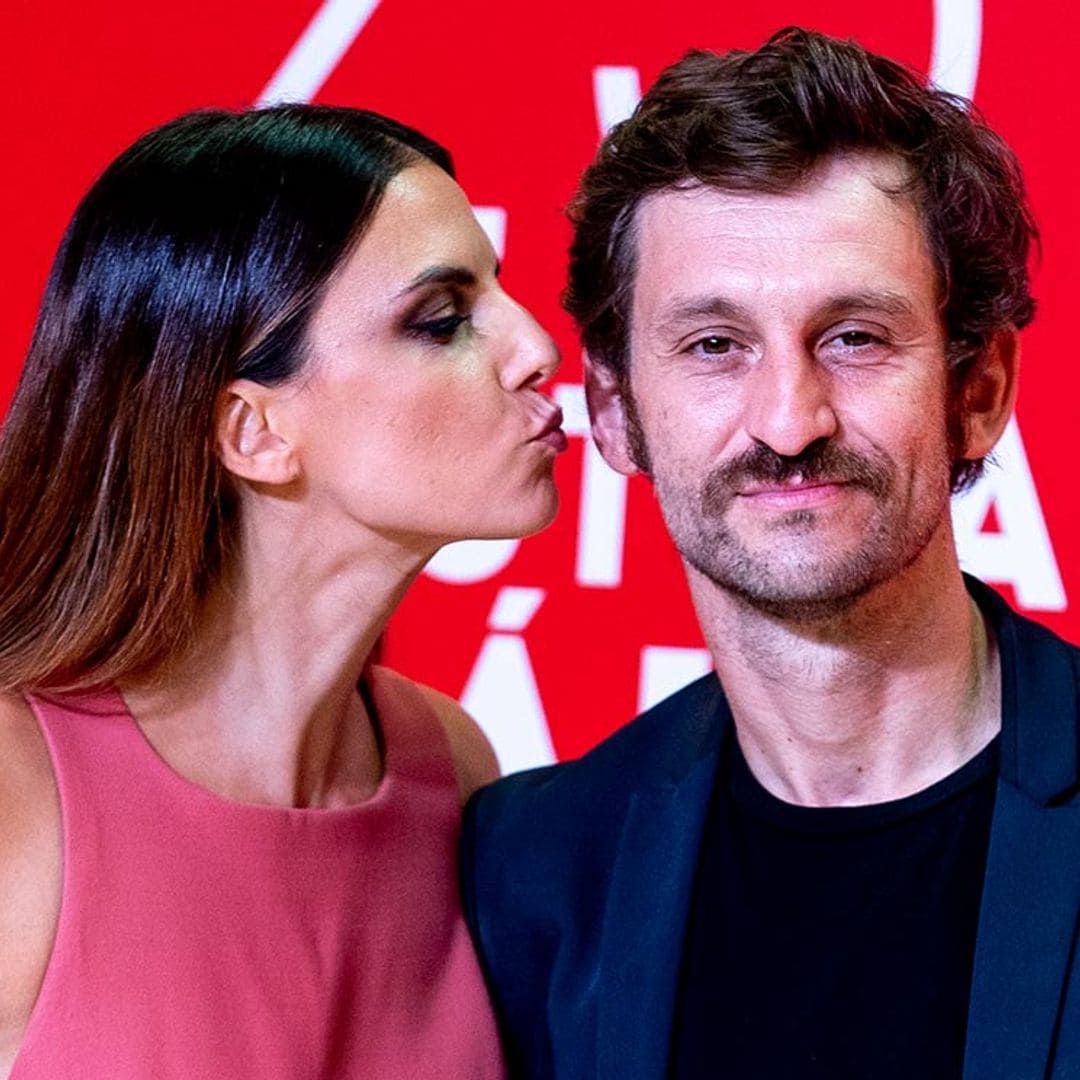 Del beso de Raúl Arévalo y su chica al orgullo de madre de Paz Vega en el Festival de Málaga