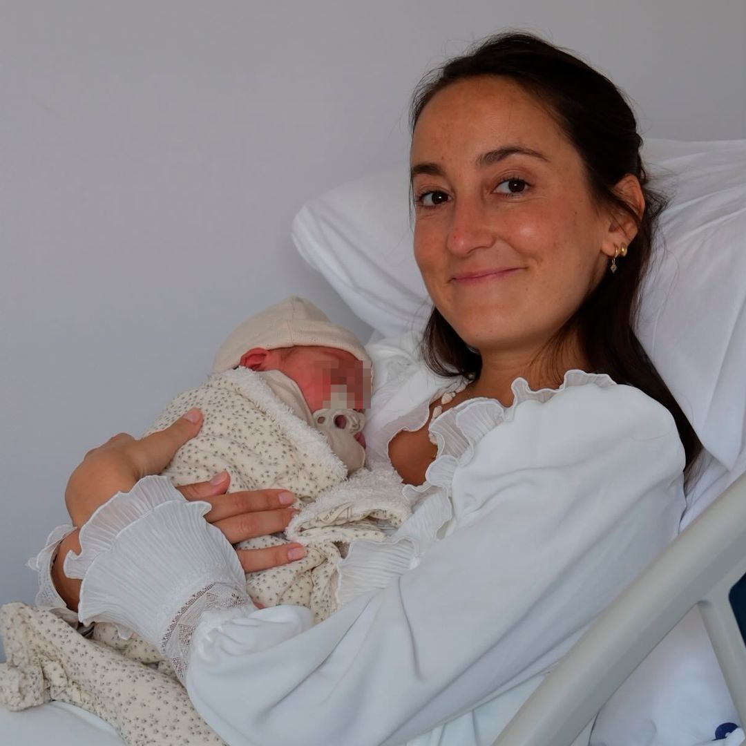 Lucía Pombo muestra por primera vez a su hija Lola: "No me esperaba este sentimiento"