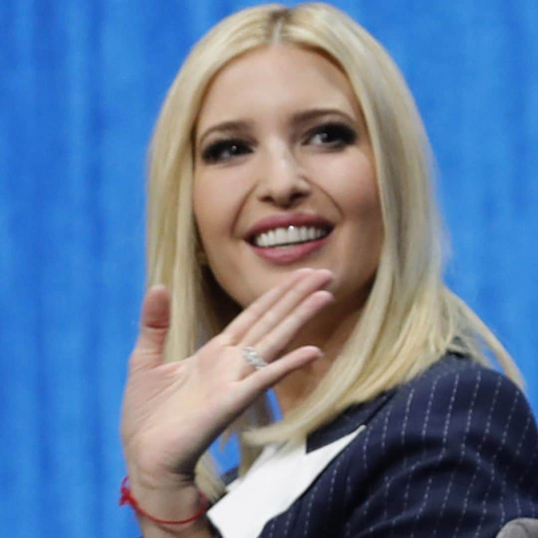 Ivanka Trump vuelve al trabajo con la nueva versión del traje de raya diplomática