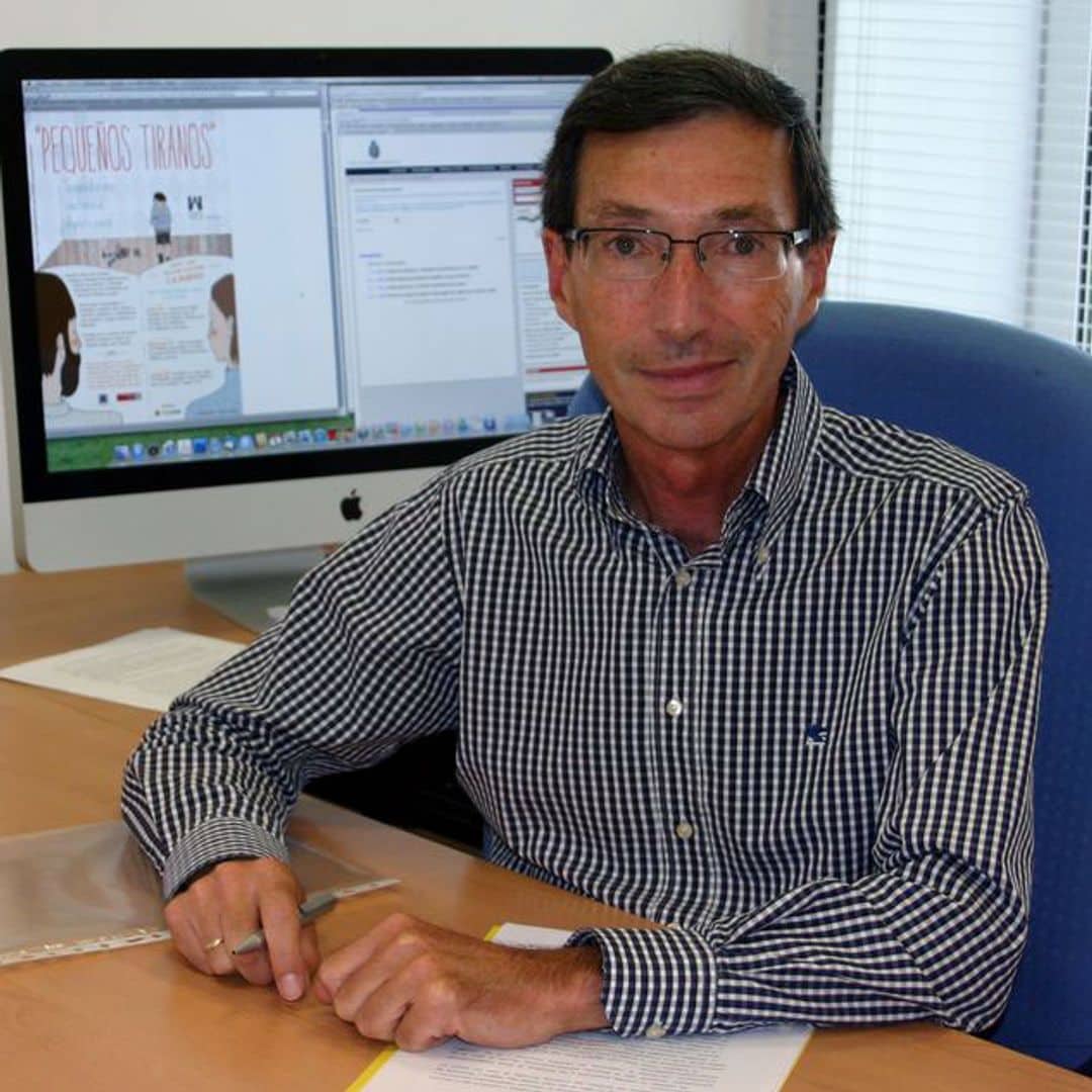 Francisco Xavier Méndez, psicólogo clínico: ‘Los niños superan el miedo de la mano de sus padres’
