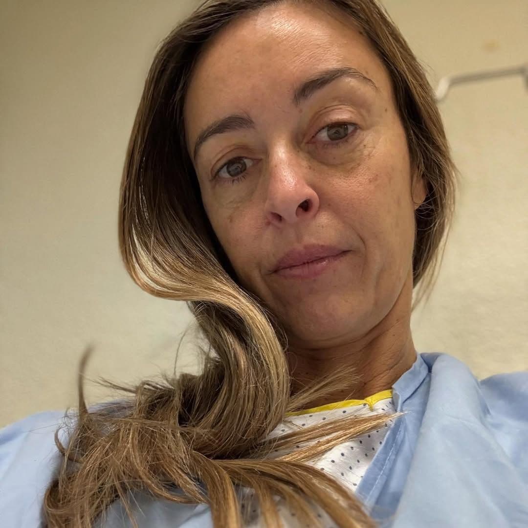 María Amores, mujer de Ion Aramendi, anuncia que ha sido operada de un melanoma y muestra su cicatriz: "Presentía que algo me iba a pasar"