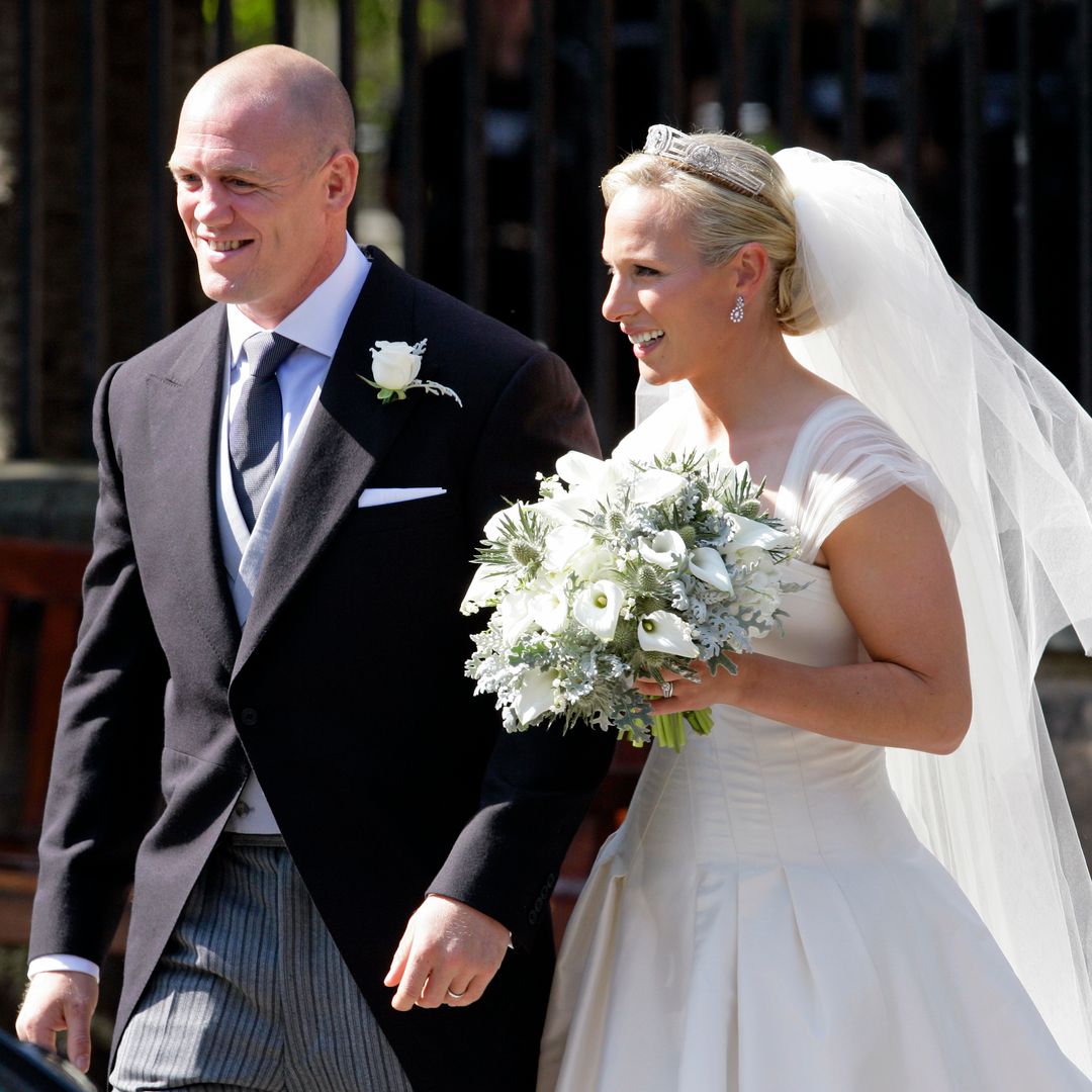 El look de novia de Zara Tindall: un vestido del diseñador favorito de la reina Isabel II y una tiara de su bisabuela (que pasó de ser princesa a monja)