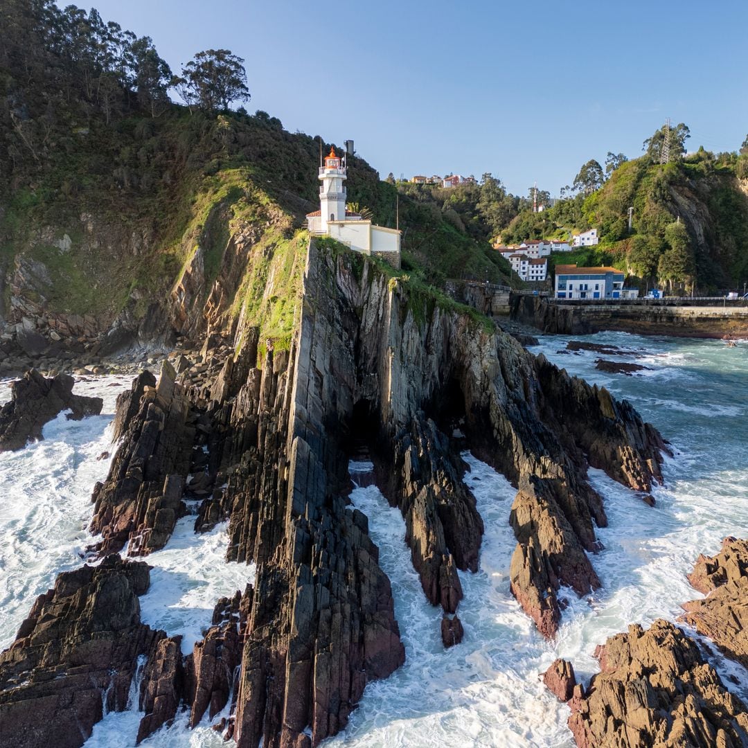 Faro de Cudillero, Asturias