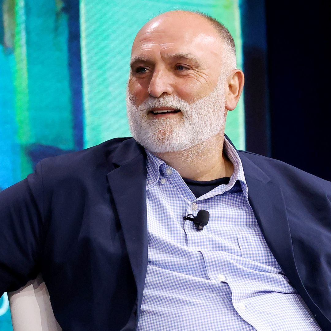 El chef José Andrés tiene la receta más fácil para cocinar unos mejillones: "Es como hacer palomitas de maíz"