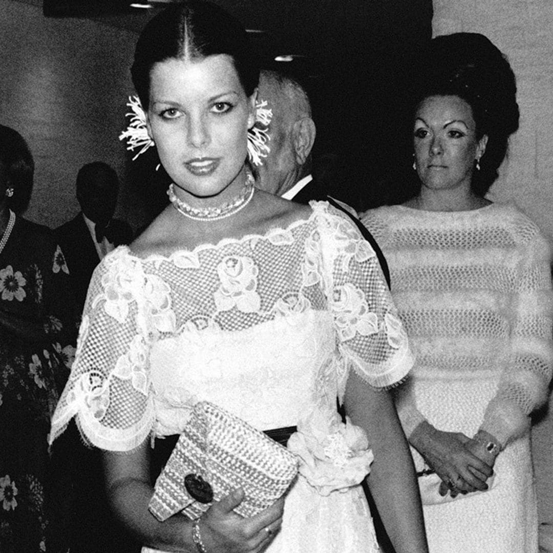 La fascinante colección de vestidos blancos de Carolina de Mónaco