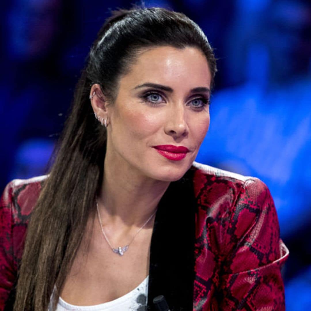 Pilar Rubio impacta con un esmoquin salvaje y sus tacones con truco