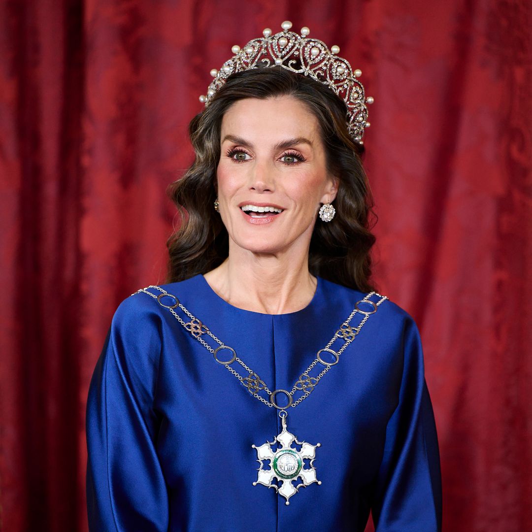 Las imágenes más virales de la reina Letizia que resumen su agenda 2025: del abrazo en Panamá a su hija al homenaje a la reina Sofía