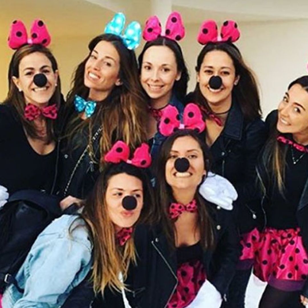 Marta Castro, prometida de Fonsi, celebra su despedida de soltera: dónde y con quién ha ido, cómo la han disfrazado...