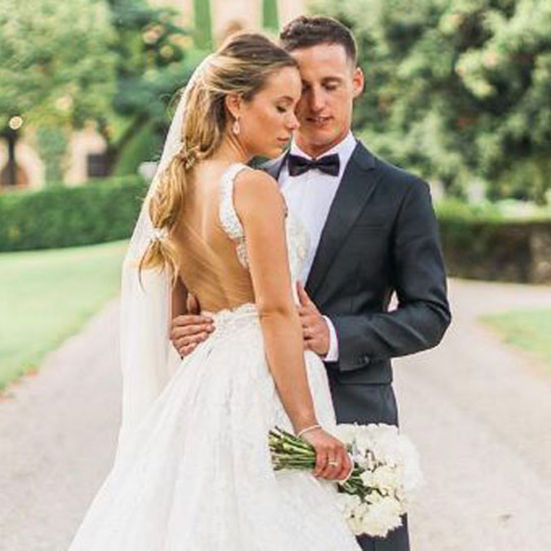 Melissa Jiménez, entre los invitados a la boda del piloto Pol Espargaró