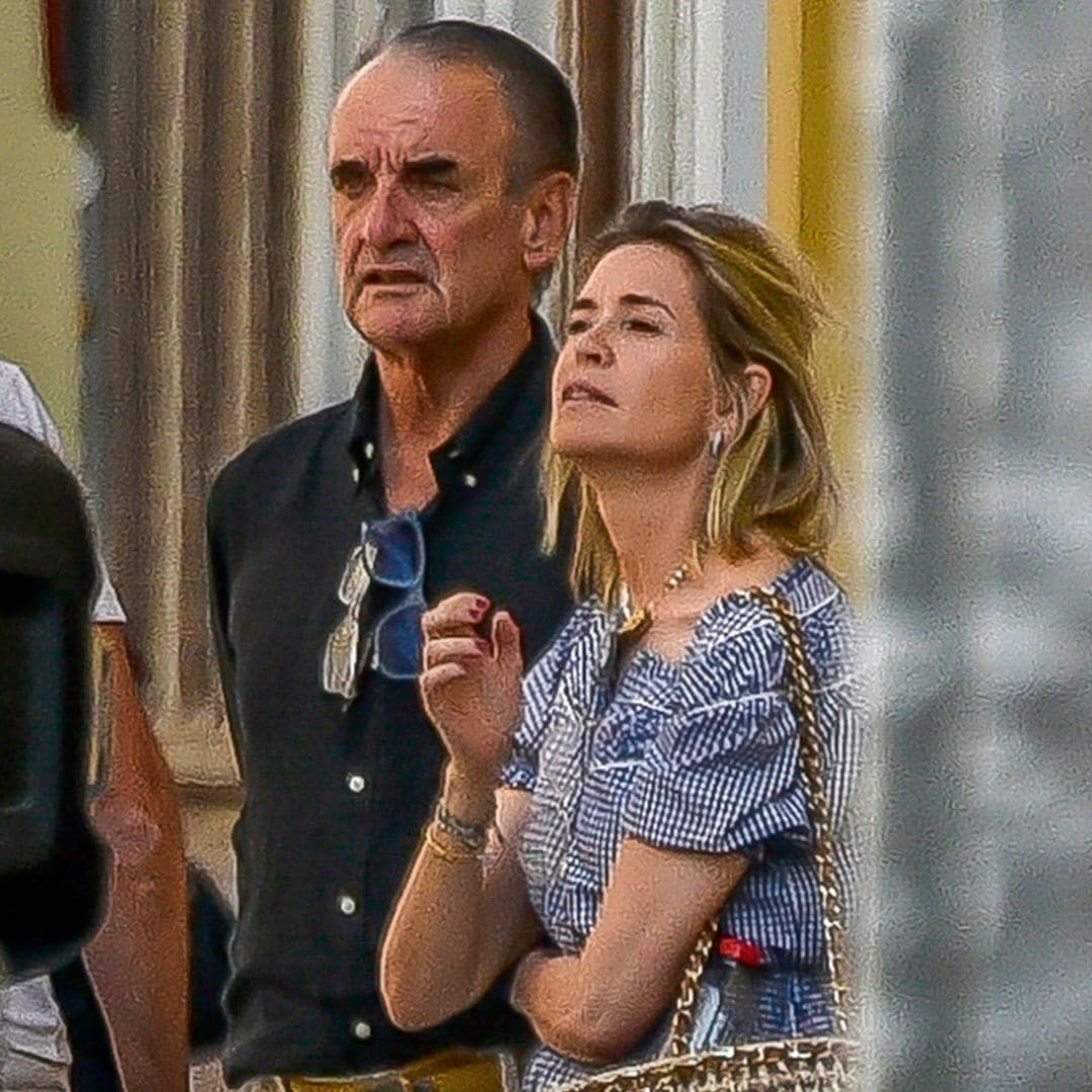 IMÁGENES EXCLUSIVAS. Mario Conde y María José Castellví visitan su palacete en Sevilla: el renacer del hombre que lo tuvo todo