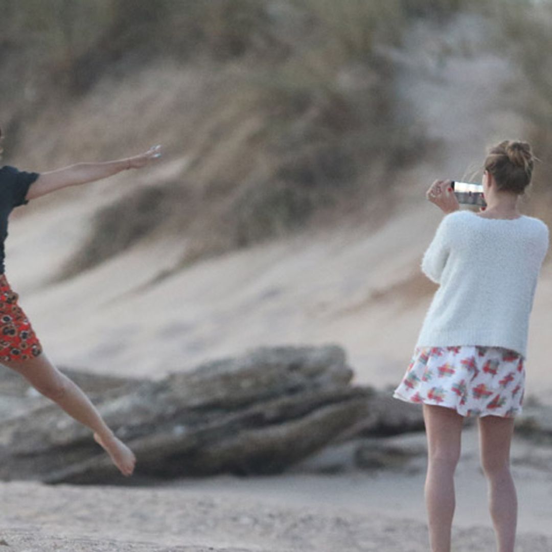 EXCLUSIVA: Blanca Suárez, como una niña con tal de conseguir 'la foto del verano'