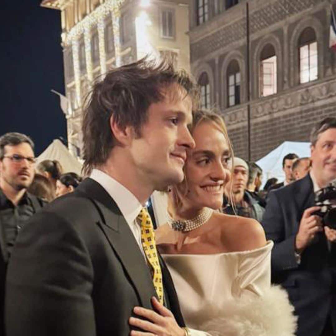 La espectacular boda de Azzi Agnelli, heredera de un imperio automovilístico, en La Toscana: del recuerdo a su padre, el 'delfín' de Fiat, a sus aristócratas invitados