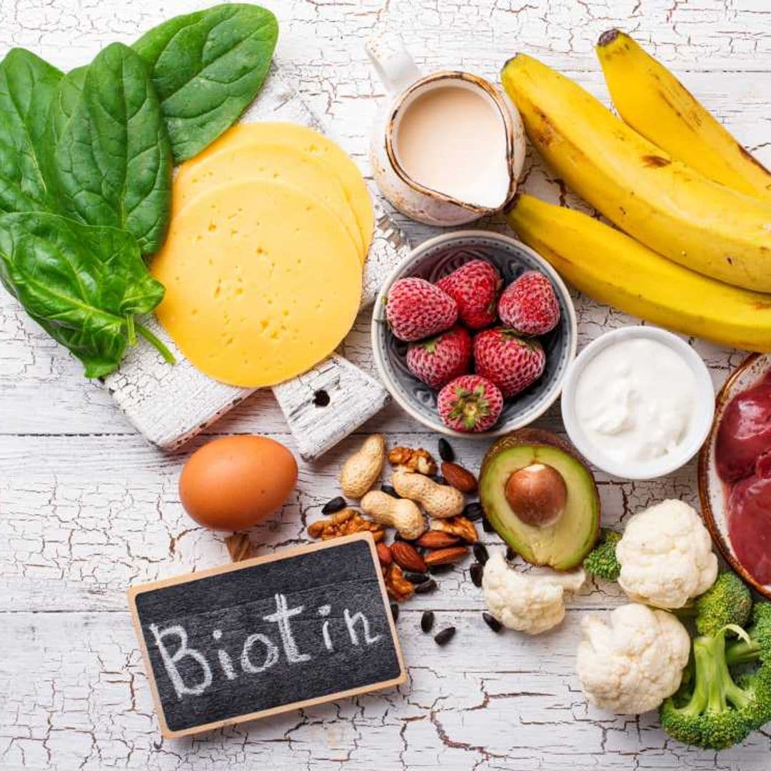 Biotina: conoce sus beneficios y en qué alimentos encontrarla