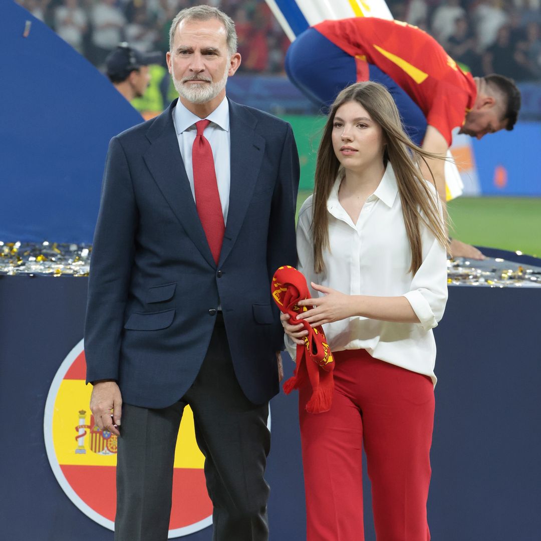 Las curiosidades del look de la infanta Sofía en Berlín con prendas que comparte con Leonor y la reina Letizia