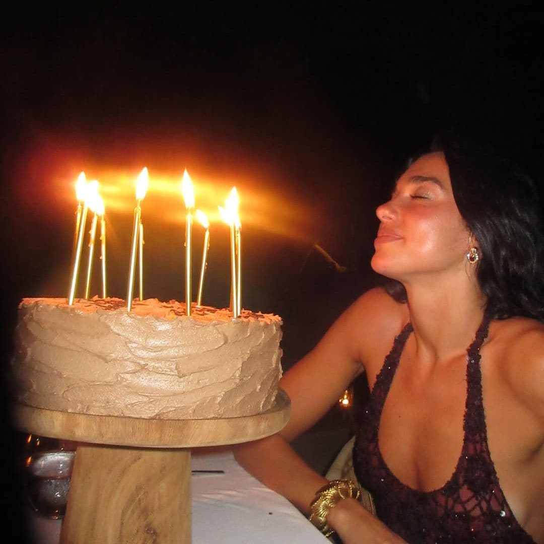 Dua Lipa celebró su cumpleaños número 30 con un emotivo mensaje