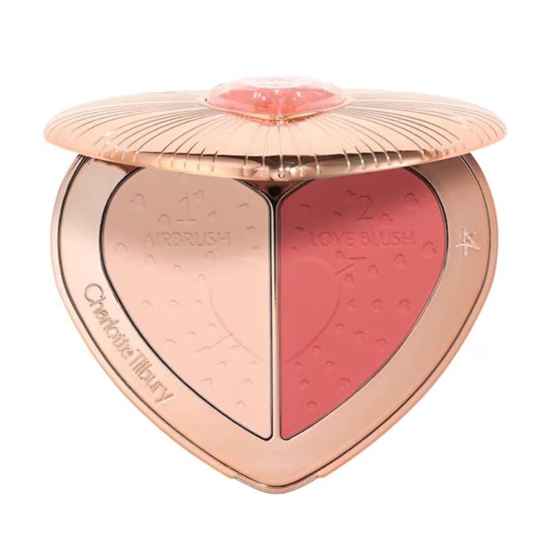 Paleta Pillow Talk Beauty Soulmates en el tono Flawless Rosewood, de Charlotte Tilbury (53 euros). Incluye el polvo compacto corrector y difusor de luz AIRbrush Flawless Finish; y el colorete rosa terracota Pillow Talk Love Blush. 