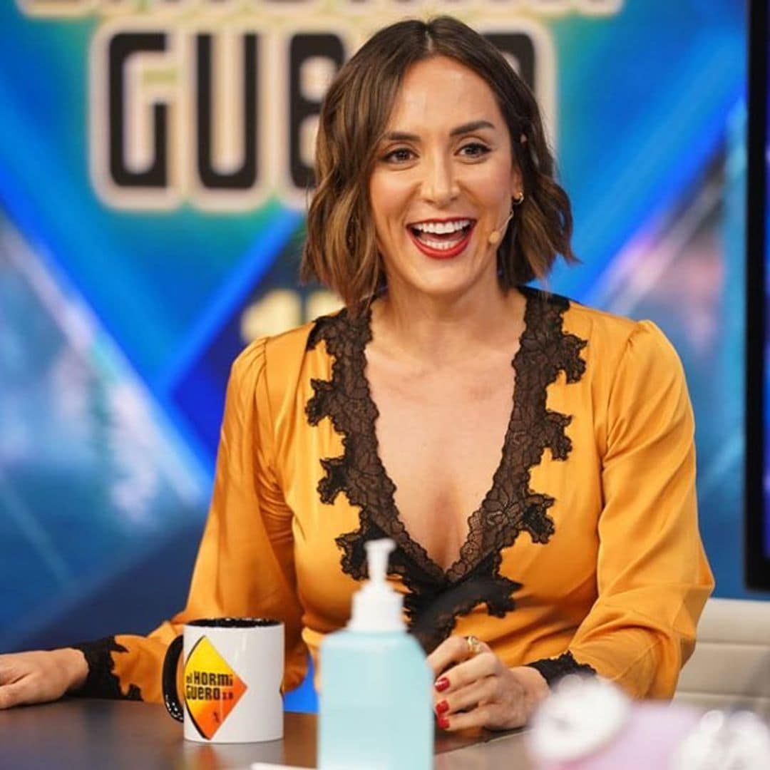 ¿Mala suerte? Tamara Falcó la desafía con su blusa amarilla en televisión