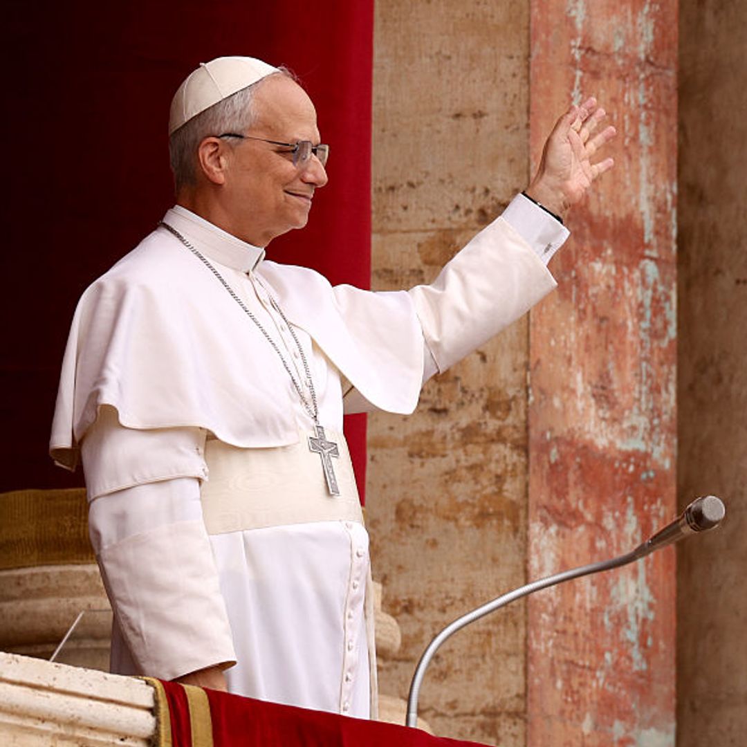 Así ha sido la primera oración dominical de León XIV ante miles de fieles en la Plaza de San Pedro