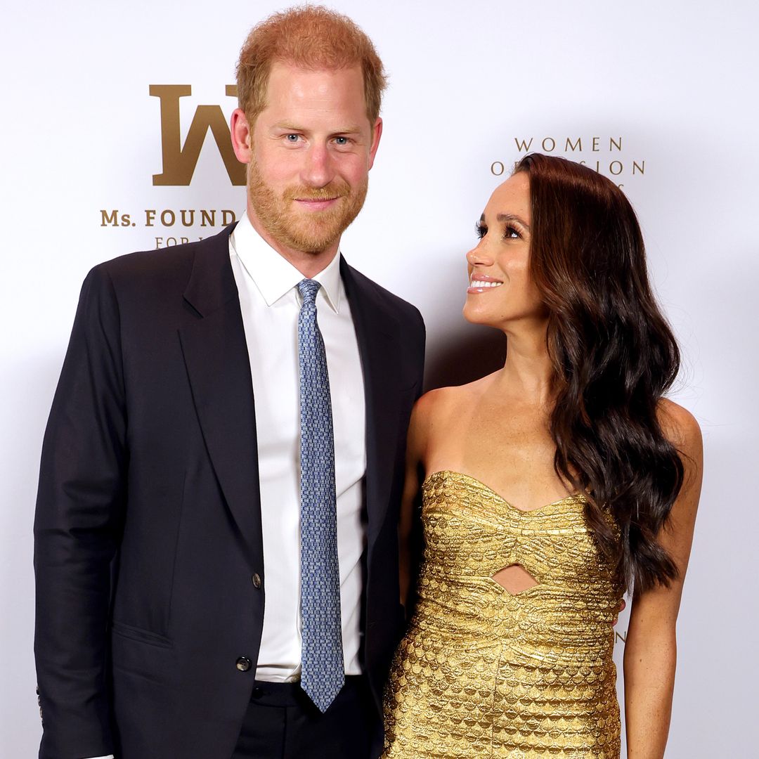Meghan Markle dice que el príncipe Harry ‘acabó con el dragón’ y ‘salvó a la princesa’