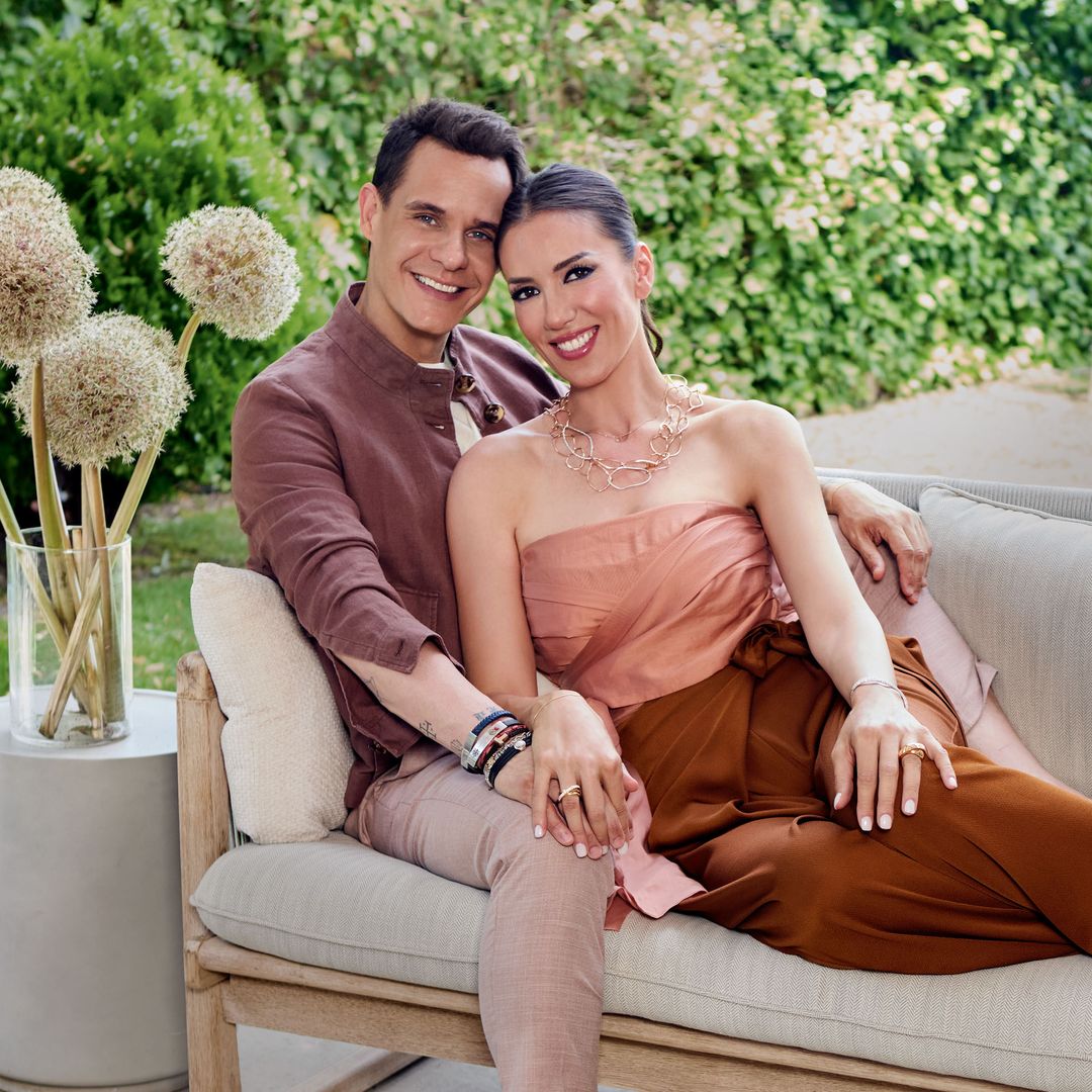 Patricia Pardo y Christian Gálvez se abren con HOLA y cuentan su historia de amor