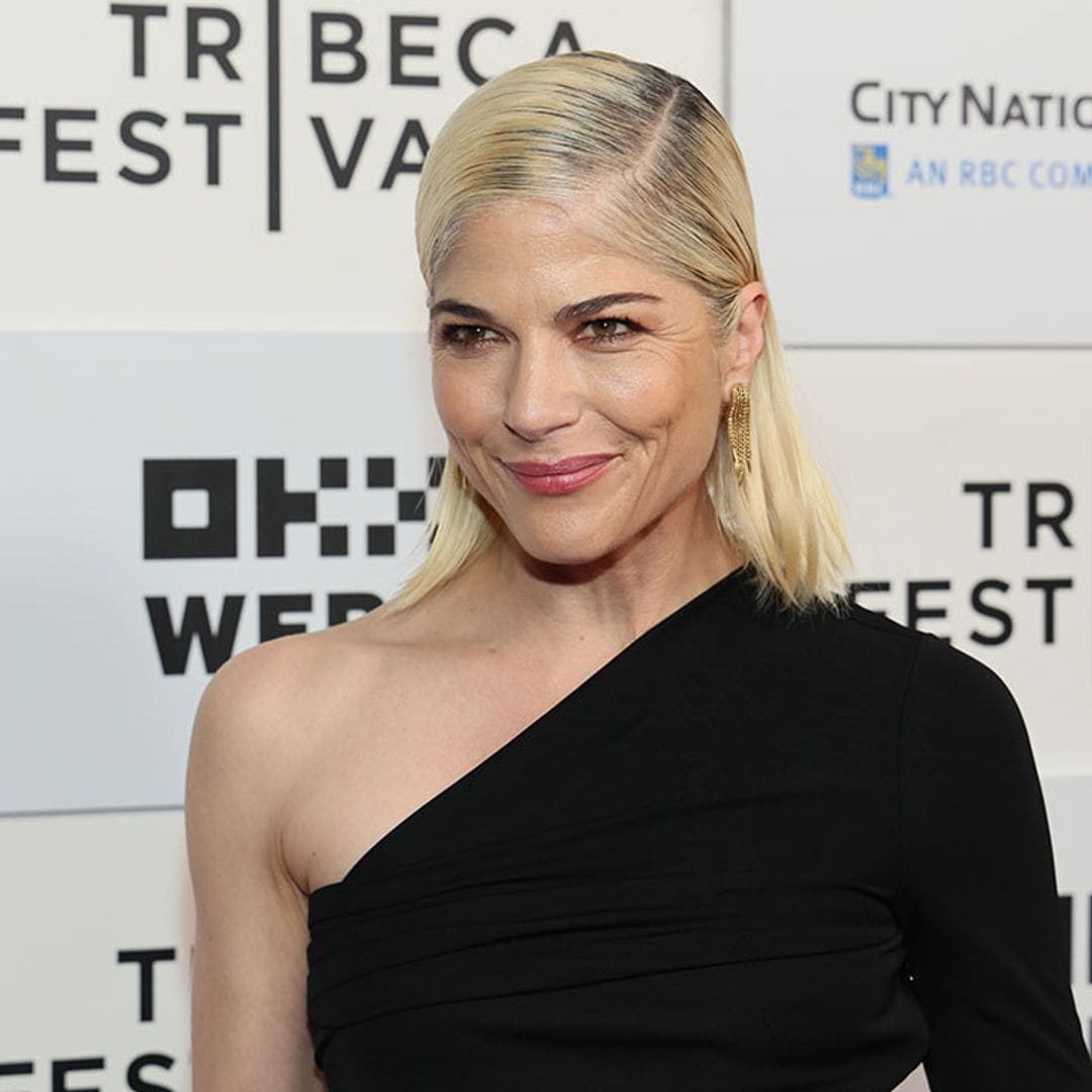 ¡No puede ser más guapo! Selma Blair presume de 'terapeuta' en el Festival de cine de Tribeca