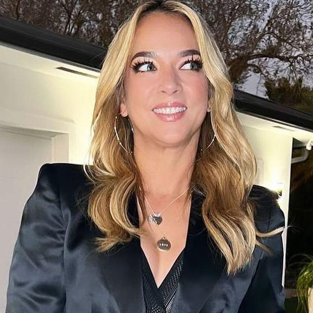 Adamari López sorprende con el traje negro más favorecedor