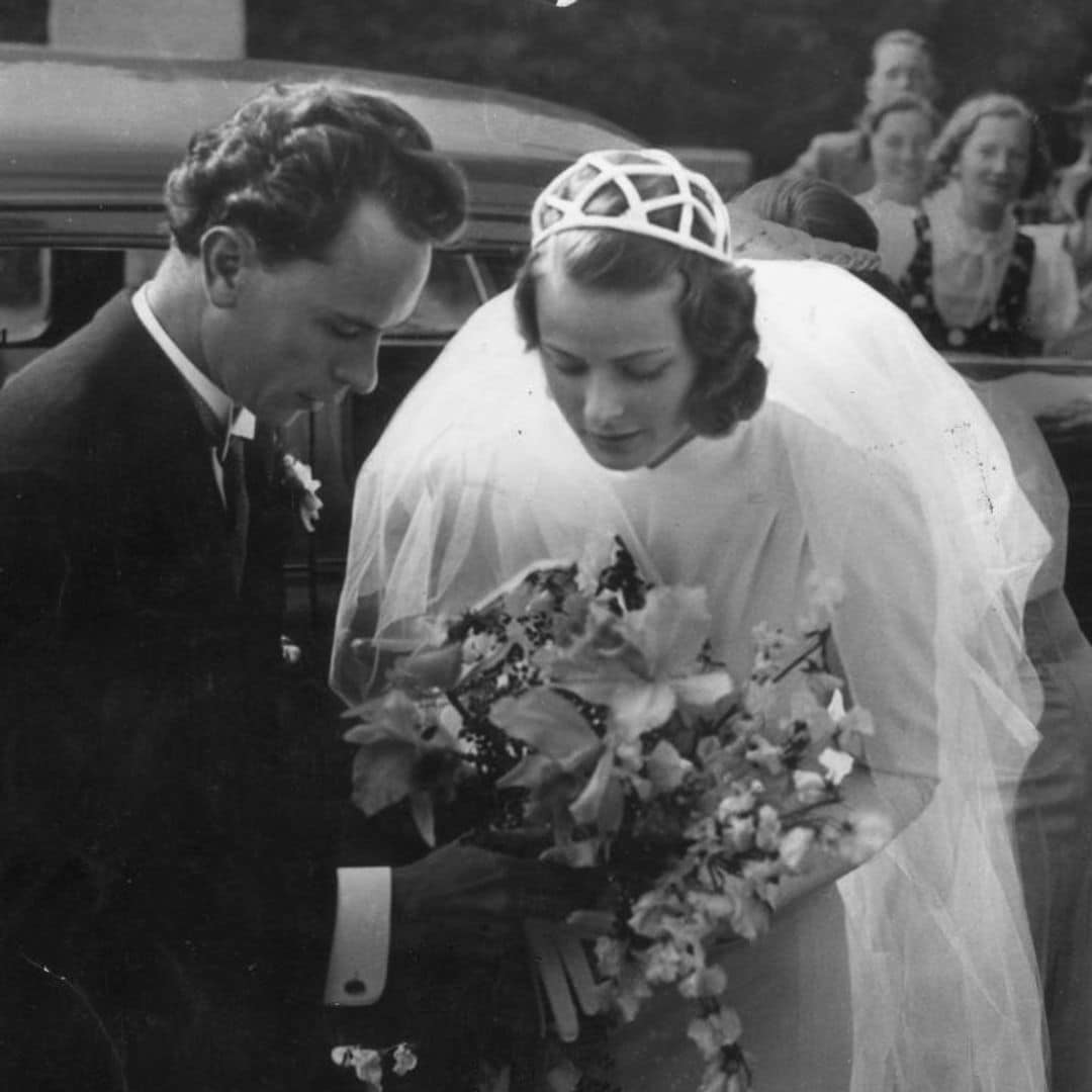 El tocado de boda de Ingrid Bergman fascina más que nunca a las novias con vestidos sencillos