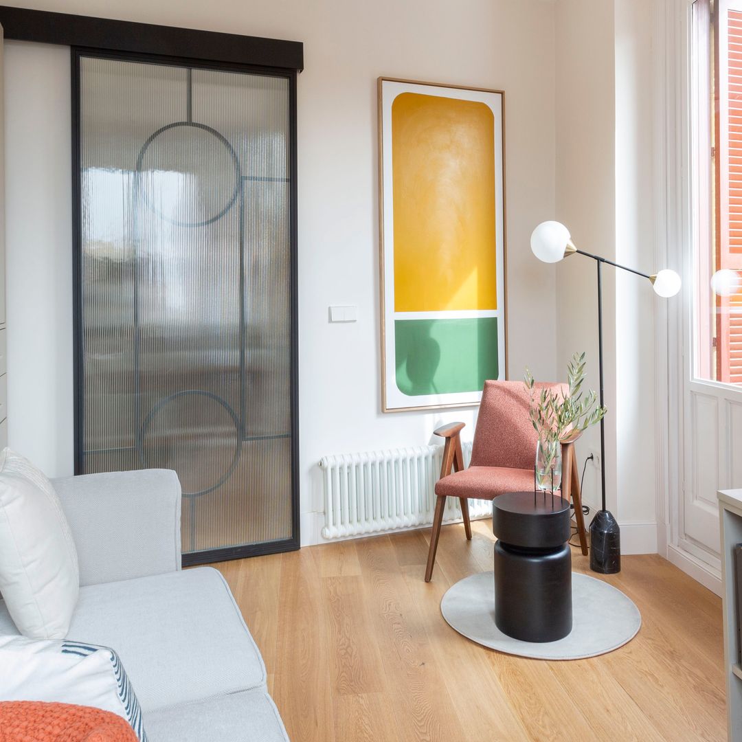 Dónde colocar una lámpara de pie(y qué modelo elegir) para crear rincones con estilo y una iluminación perfecta