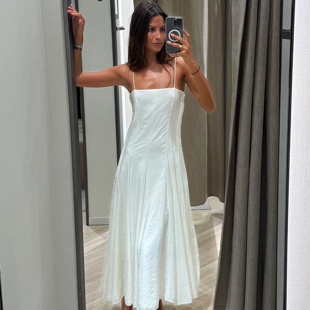 Los vestidos con los escotes más favorecedores que no te vas a quitar este verano