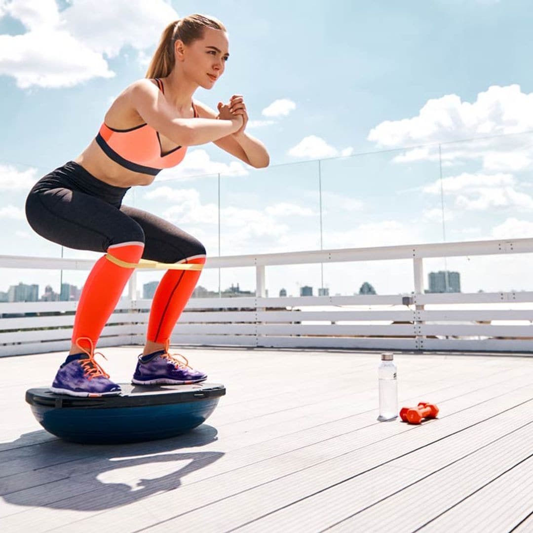 ¿Quieres tonificar tus piernas? Prueba estos ejercicios con bosu
