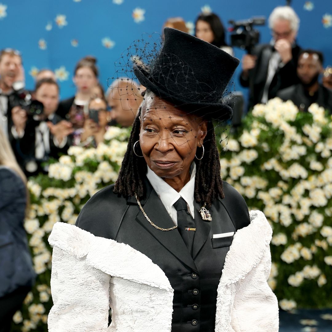 Whoopi Goldberg celebra 70 años como estrella ganadora del EGOT y bisabuela orgullosa