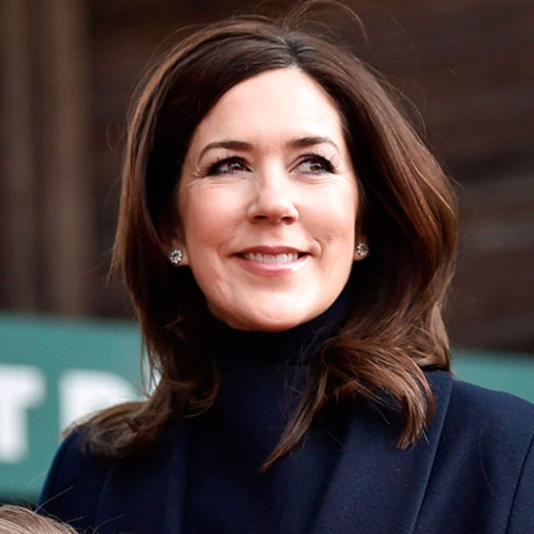 El significativo posado de Mary de Dinamarca con el look de pedida de la Duquesa de Cambridge