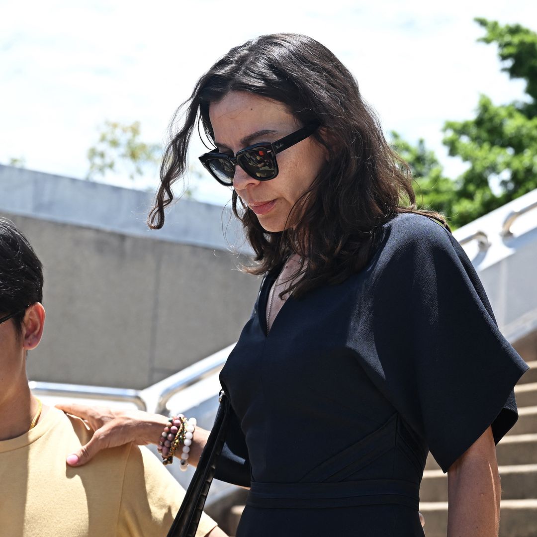Silvia Bronchalo (C) leaves court after her son Daniel Sancho Bronchalo was handed a life sentence for the murder of Colombian plastic surgeon Edwin Arrieta Arteaga on the island of Koh Pha Ngan in August 2023, at the Koh Samui Provincial Court on August 29, 2024. (Photo by Lillian SUWANRUMPHA / AFP) (Photo by LILLIAN SUWANRUMPHA/AFP via Getty Images)