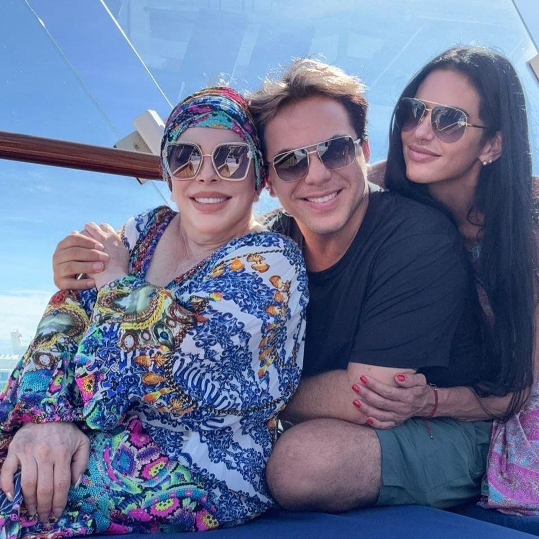 Cristian Castro confiesa que le 'ruega' a Verónica Castro para que vivan juntos