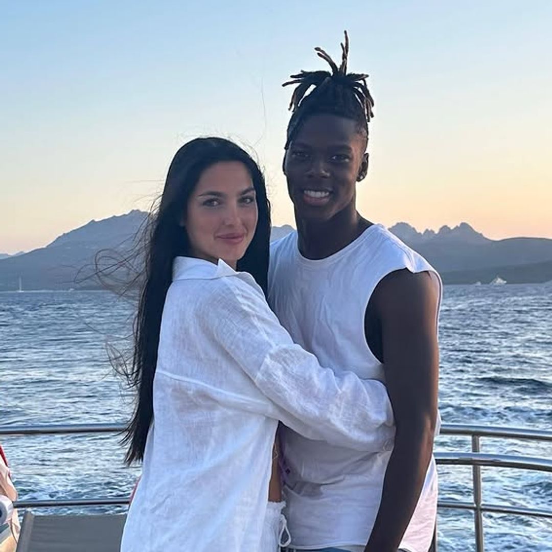 Nico Williams como nunca le habíamos visto: las fotos por su cumpleaños que revelan su faceta más romántica, a horas de la semifinal del Mundial
