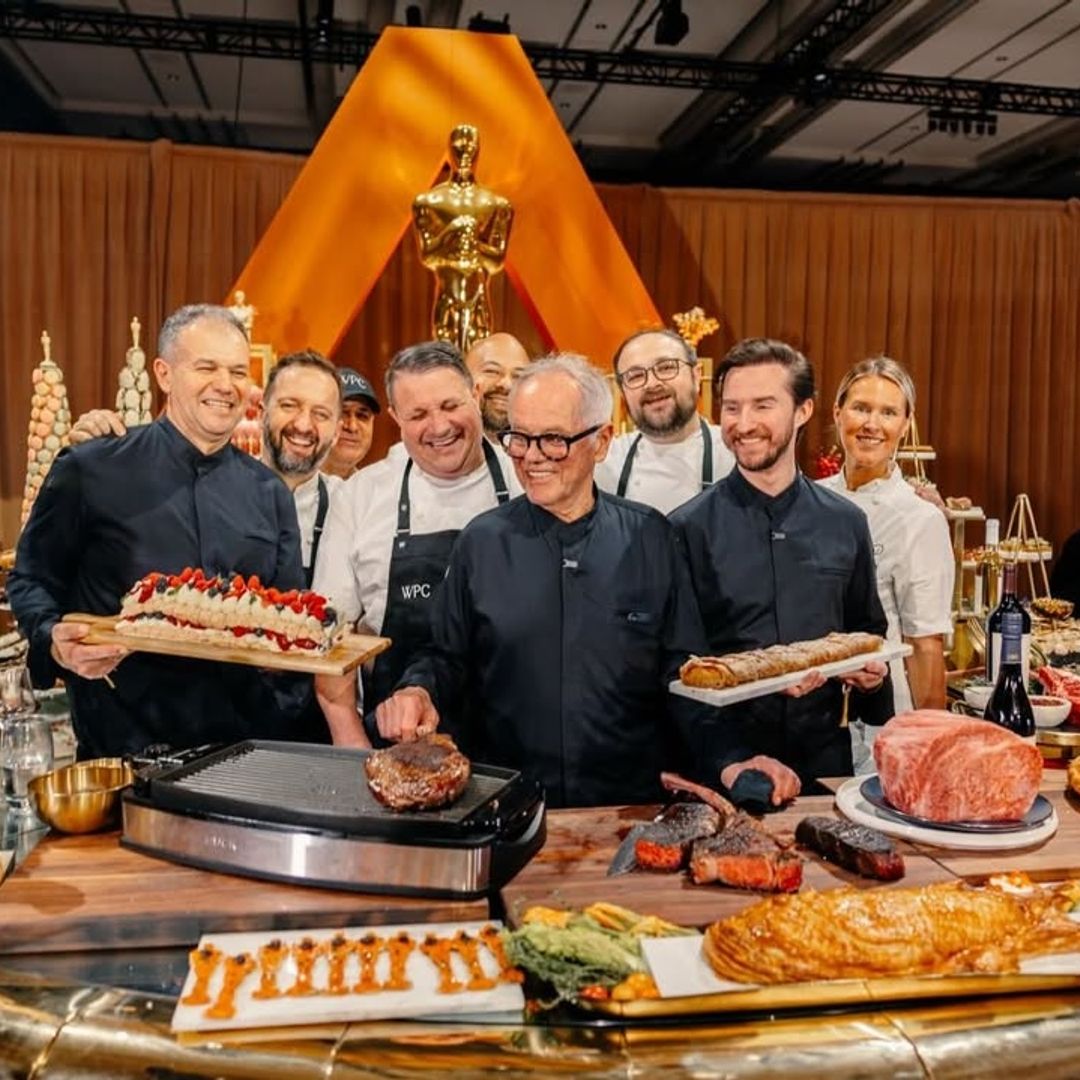 Qué comen los invitados en el banquete de los Oscars: "Lo primero que se acaba son las pizzas y las hamburguesas"