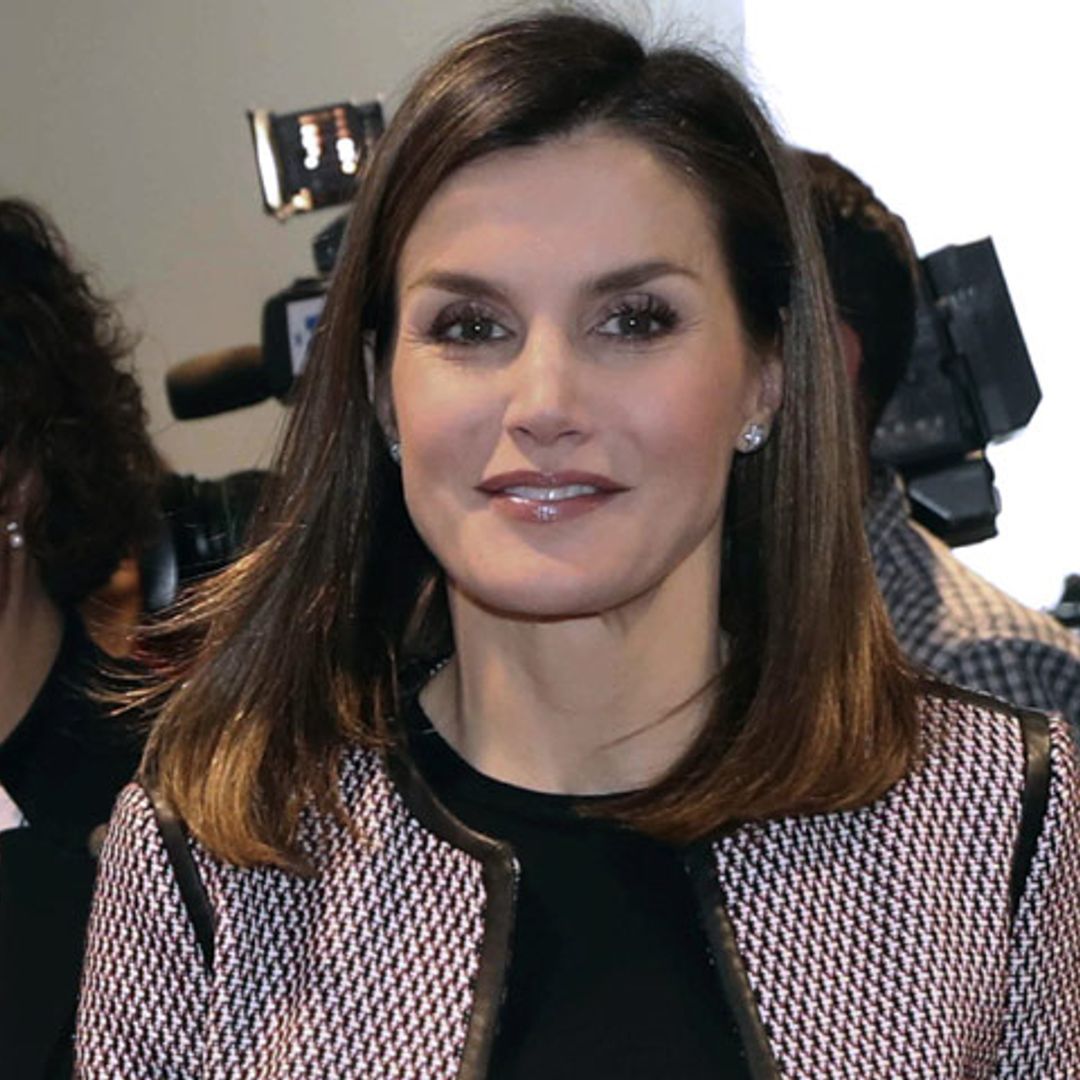 La Reina recibe el reproche de algunos ciudadanos tras su acto público