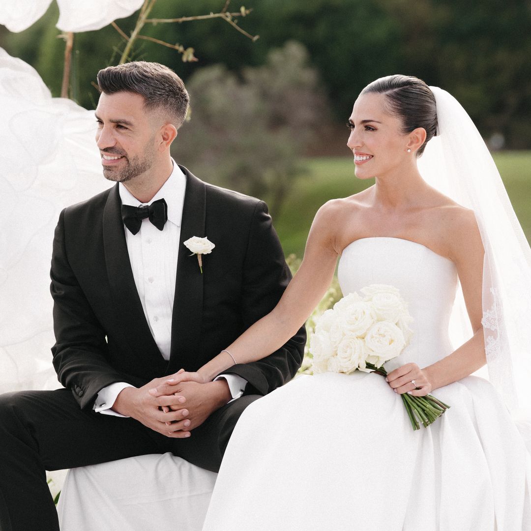 Entramos en la boda del futbolista Fernando Pacheco y Ángela Guerrero: un exclusivo club de Marbella, 150 invitados y dos vestidos de novia a medida