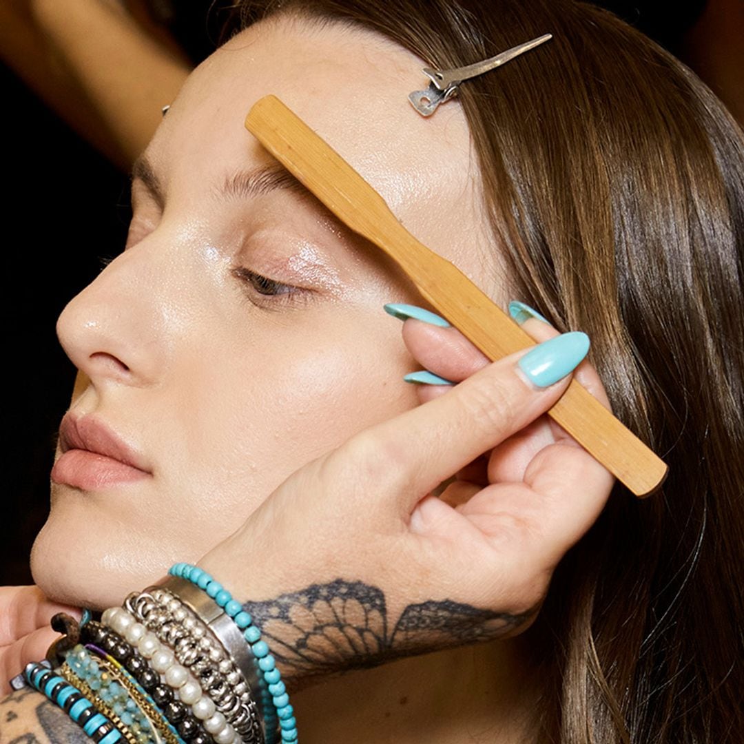 Te descubrimos los cosméticos (por menos de 20 euros) favoritos de los maquilladores españoles