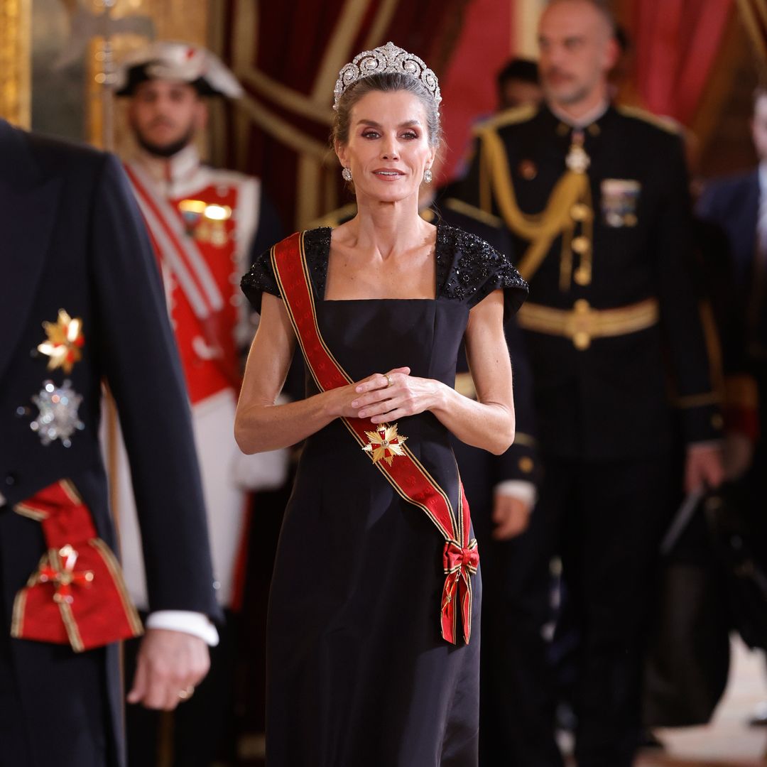 De las siete perlas de la reina Letizia a la espuma de mar de la princesa Charlene, todas las joyas olvidadas que han vuelto a brillar este año