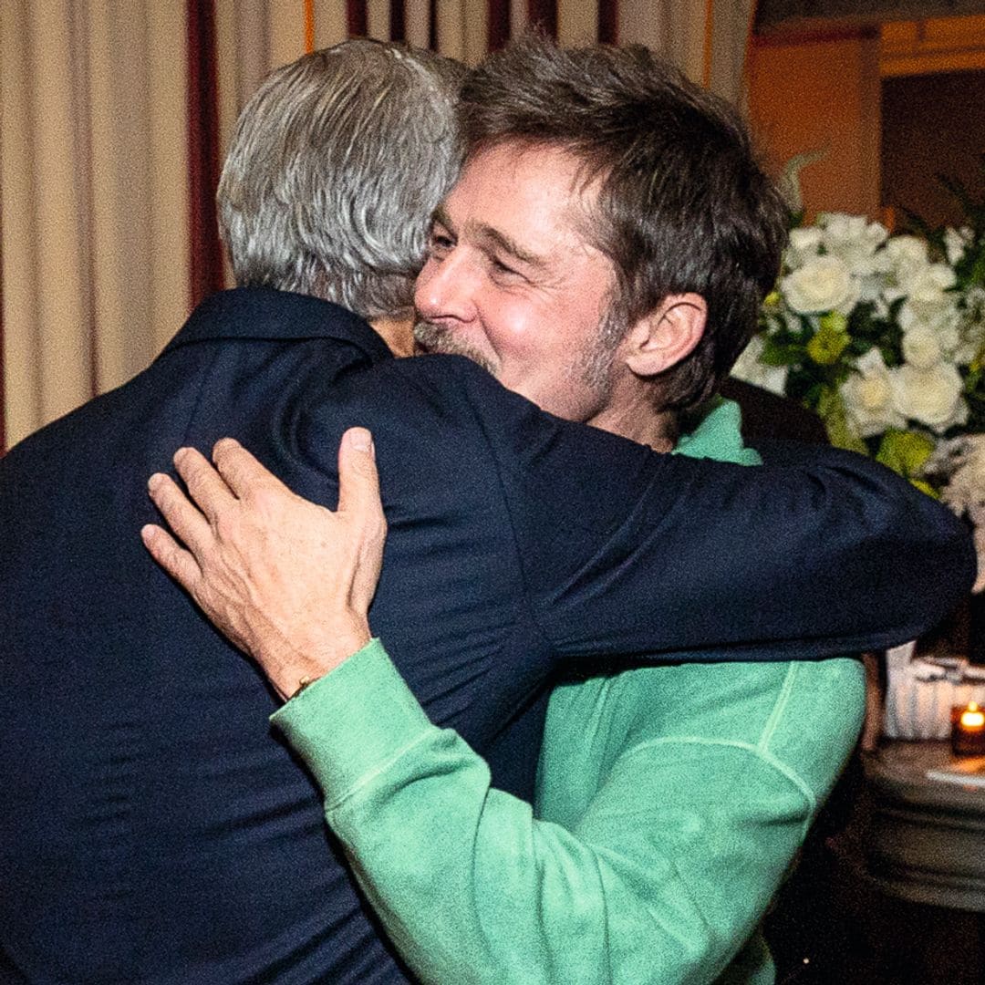 Brad Pitt sorprende con un nuevo y llamativo look en su última aparición con su novia, Inés de Ramón