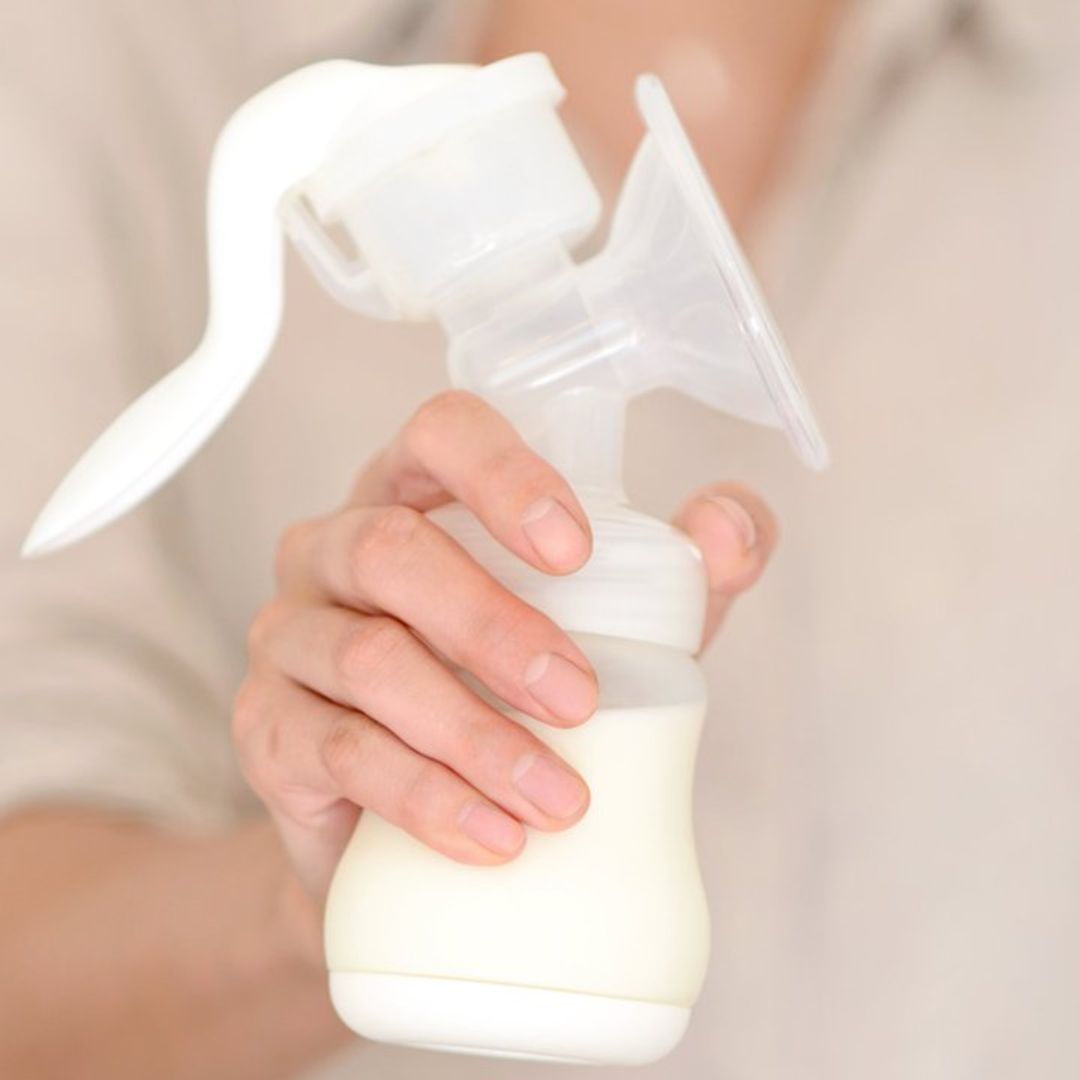 Estos son los grandes beneficios de extraerse la leche en verano