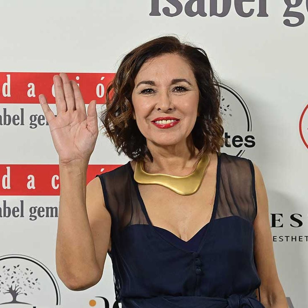 Isabel Gemio, junto a sus hijos Diego y Gustavo, y arropada por muchos rostros conocidos en su gran noche solidaria