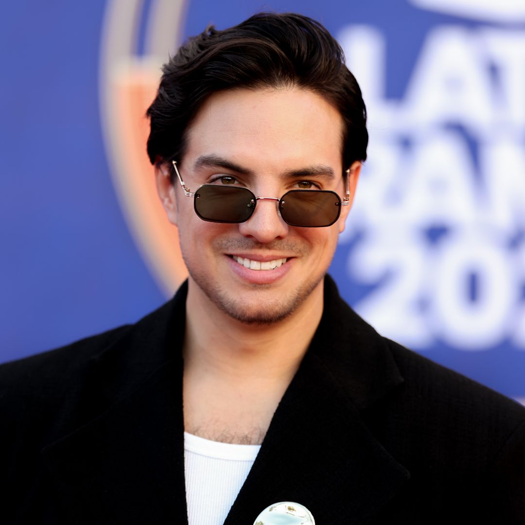 Vadhir Derbez rompe el silencio sobre el supuesto desplante de Ángela Aguilar y Nodal